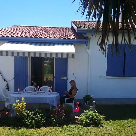 Ferienwohnung Chez Nadine Roquecor Exterior foto